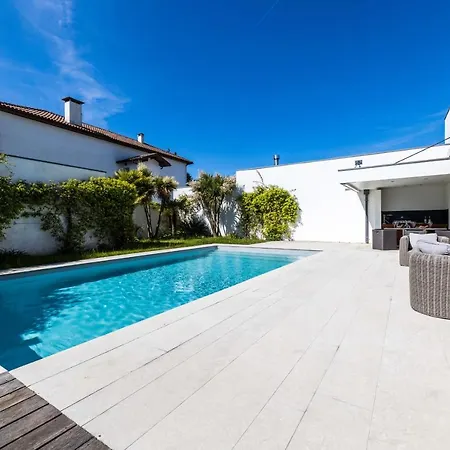 Marble Keyweek With Pool In *