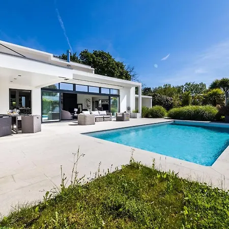Marble Keyweek With Pool In Biarritz